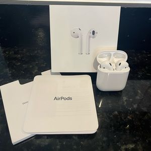 Apple AirPods (2nd Generation)